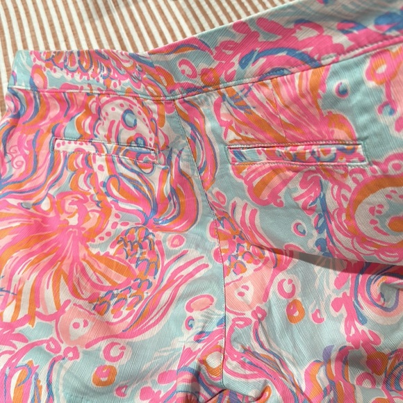 LILLY PULITZER The Buttercup Short in Pink Pout Too Much Bubbly Scalloped Sz 10 - Picture 14 of 15